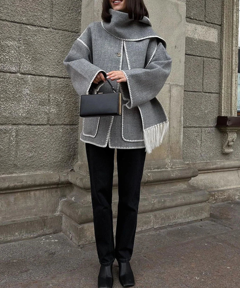 Pamela - Manteau Cape en laine style Hepburn